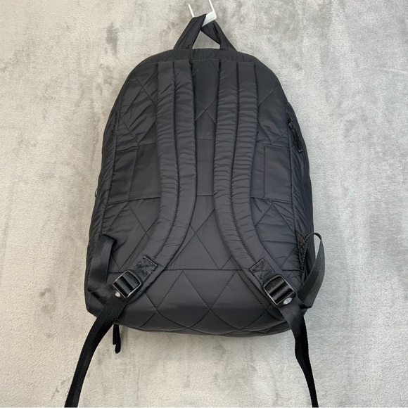 Vera Bradley Black Quilted Overnight Essentials Backpack EUC - Picture 3 of 10